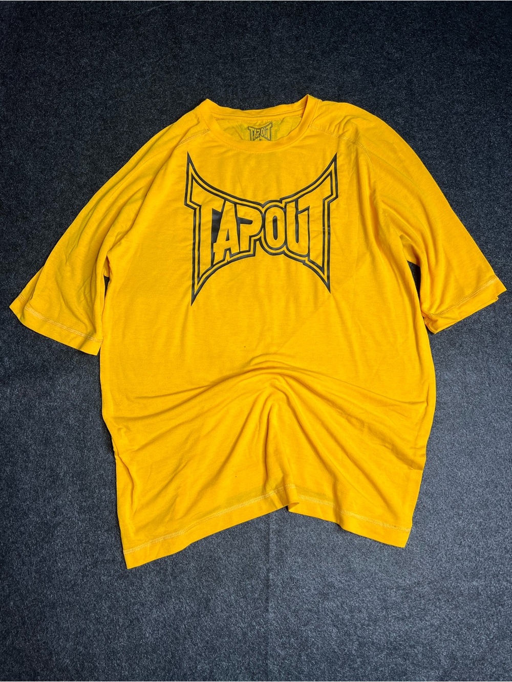 Y2K Tapout Yellow Graphic Crew Neck Short Sleeve MMA Shirt Men’s Size XL Punk